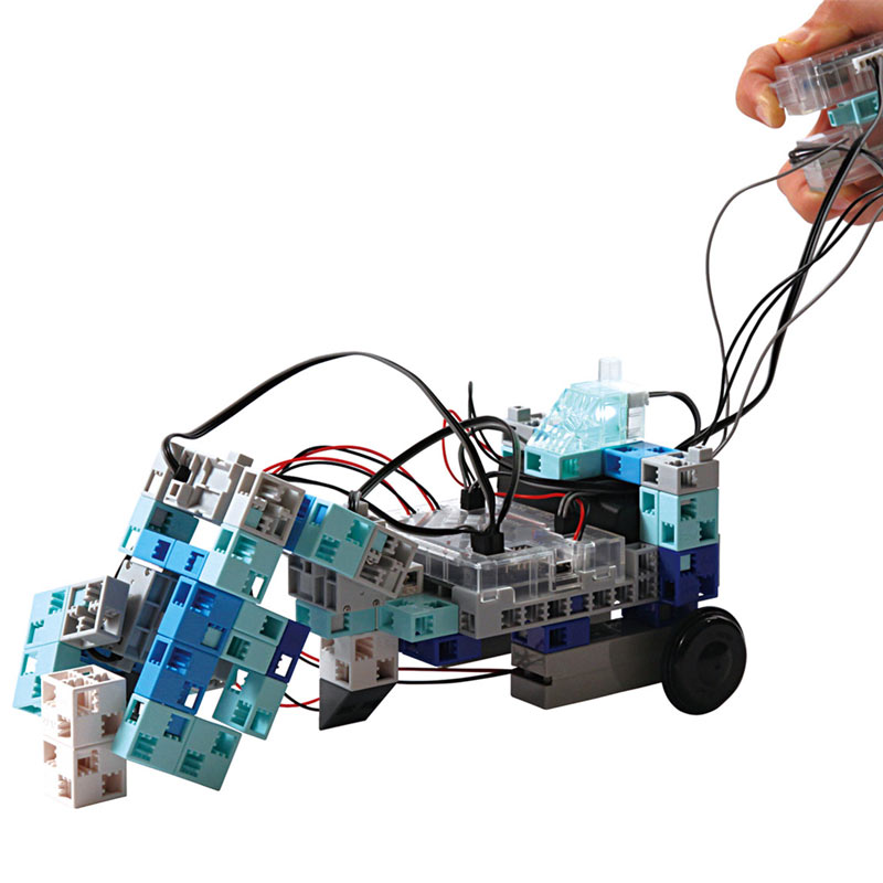 Kit de robotique pour construire des robots élémentaires
